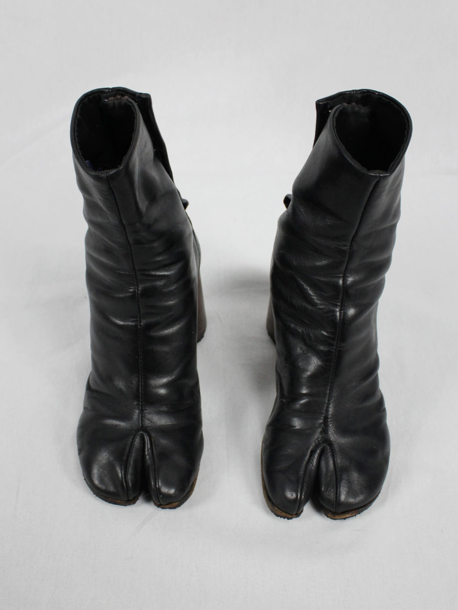 vaniitas vintage Maison Martin Margiela black tabi boots with round wooden heel 2001 4653