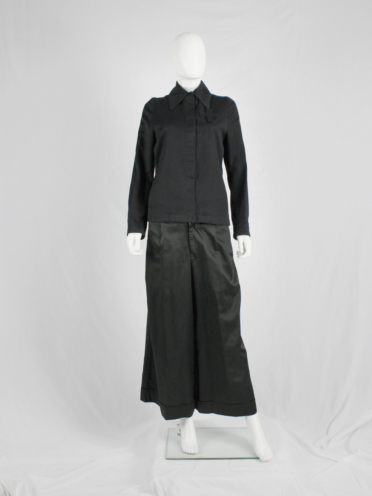 vaniitas A.F. Vandevorst black jacket with removable velcro cross 5941