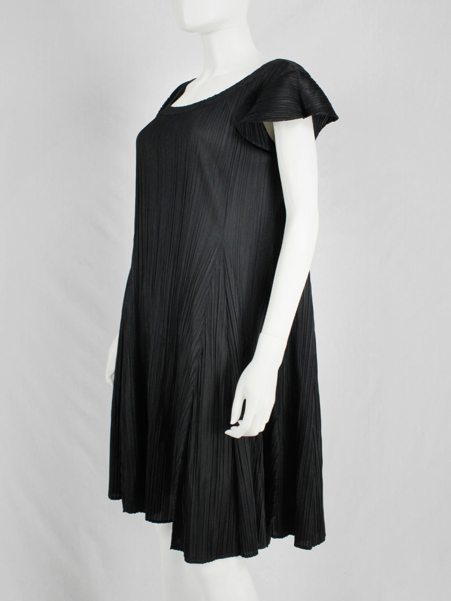 vaniitas Issey Miyake Pleats Please black babydoll dress with fine pleats 1499