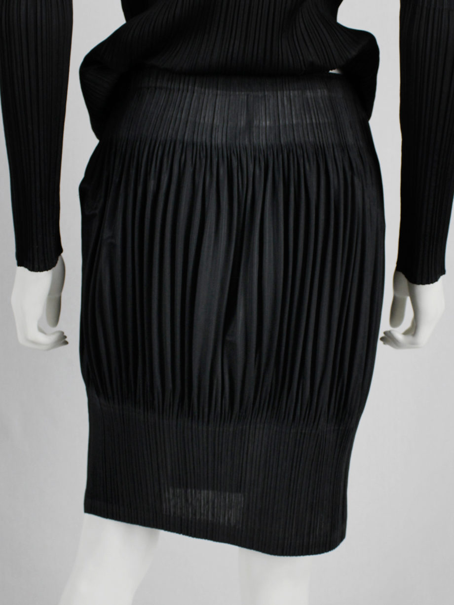 vaniitas Issey Miyake Pleats Please black bubble skirt with different pleats 2070