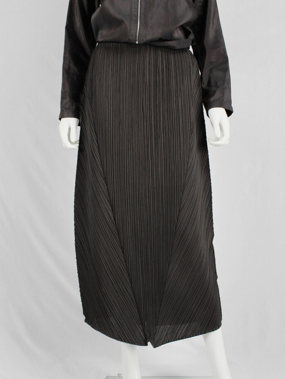 vaniitas Issey Miyake Pleats Please brown curved skirt with triangular panels 7770