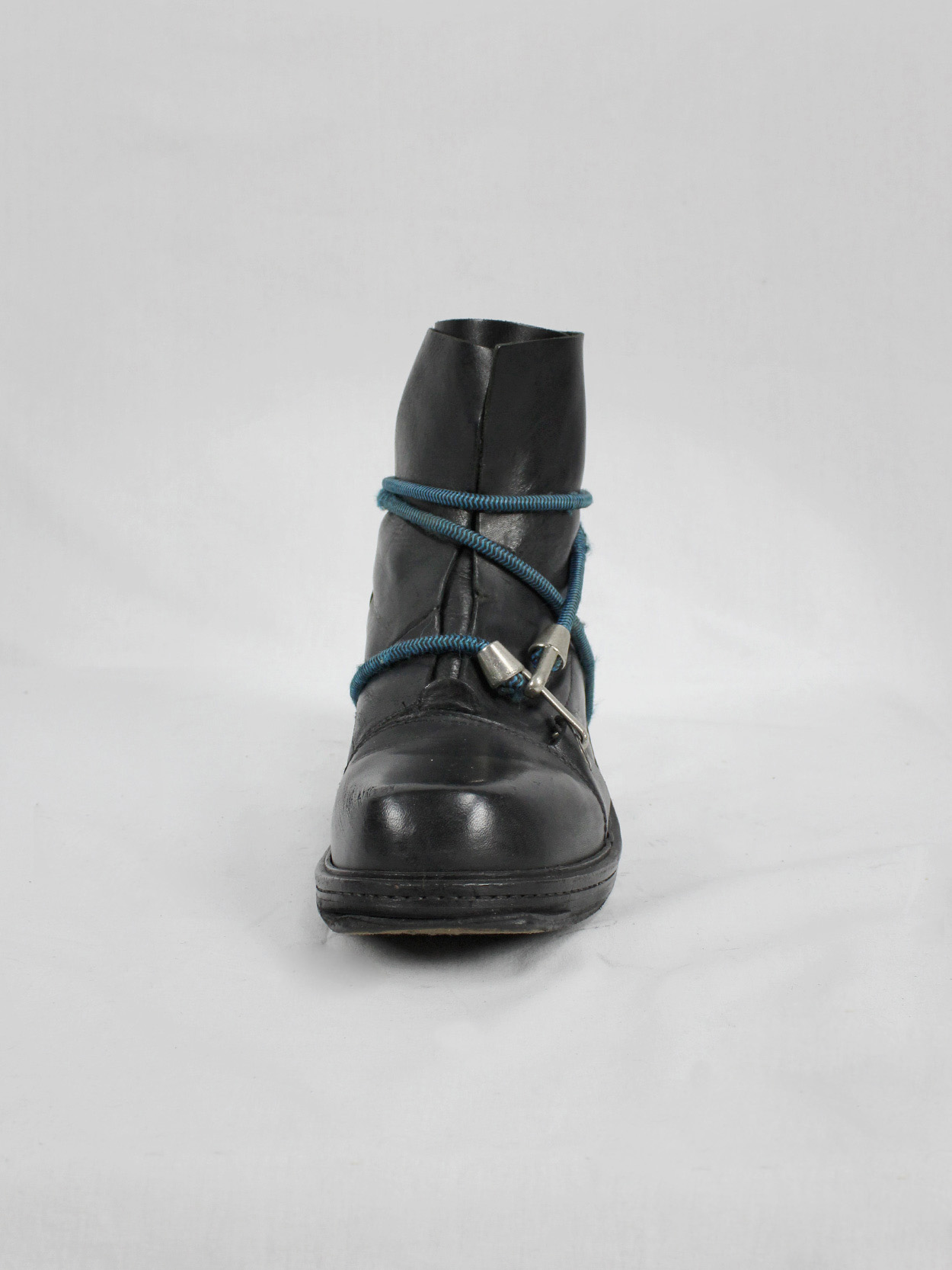 vaniitas vintage Dirk Bikkembergs black mountaineering boots with blue elastic fall 1996 7764