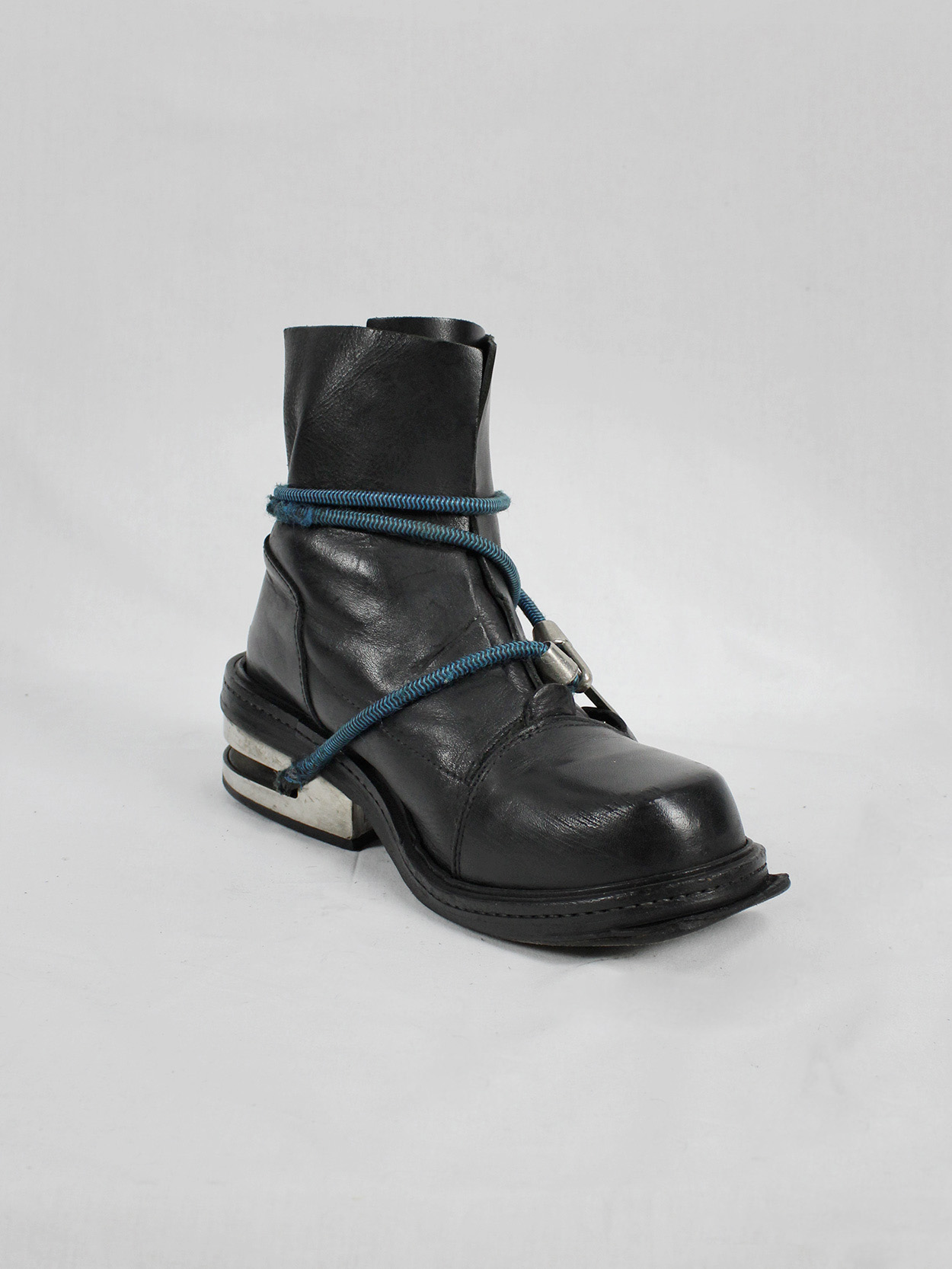 Dirk Bikkembergs black mountaineering boots with blue elastic (41 ...