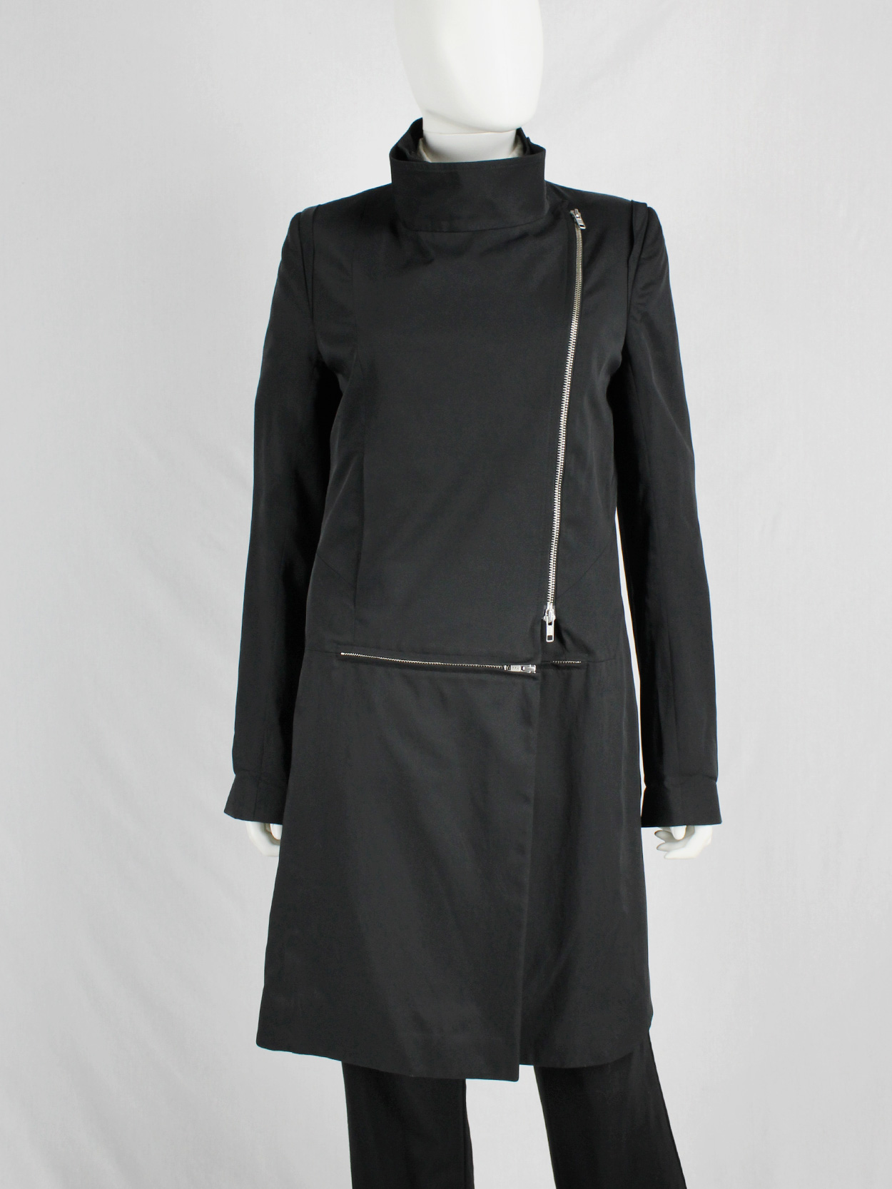 Ann Demeulemeester black raincoat with zip-off panels — fall 2011 - V A ...