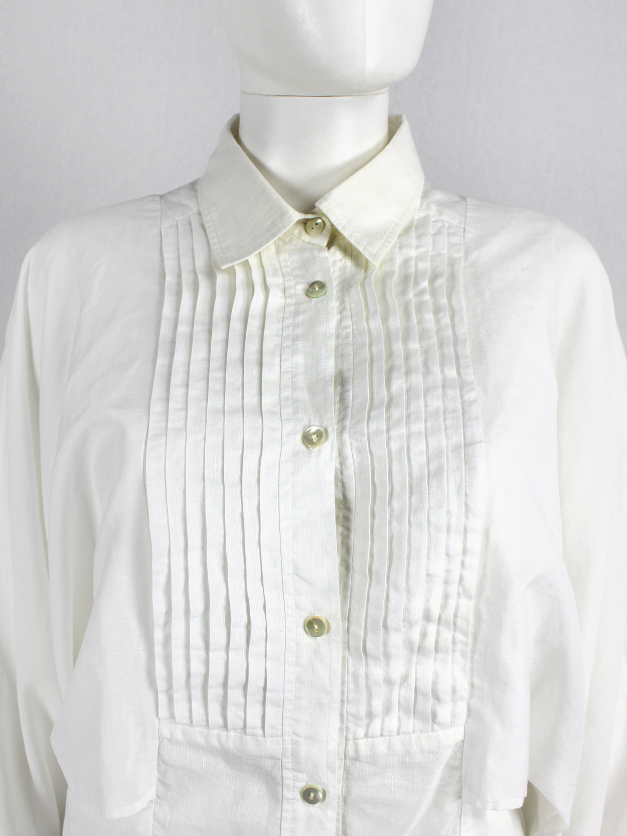 Veronique Branquinho white shirt with kimono sleeves and pleated bib ...