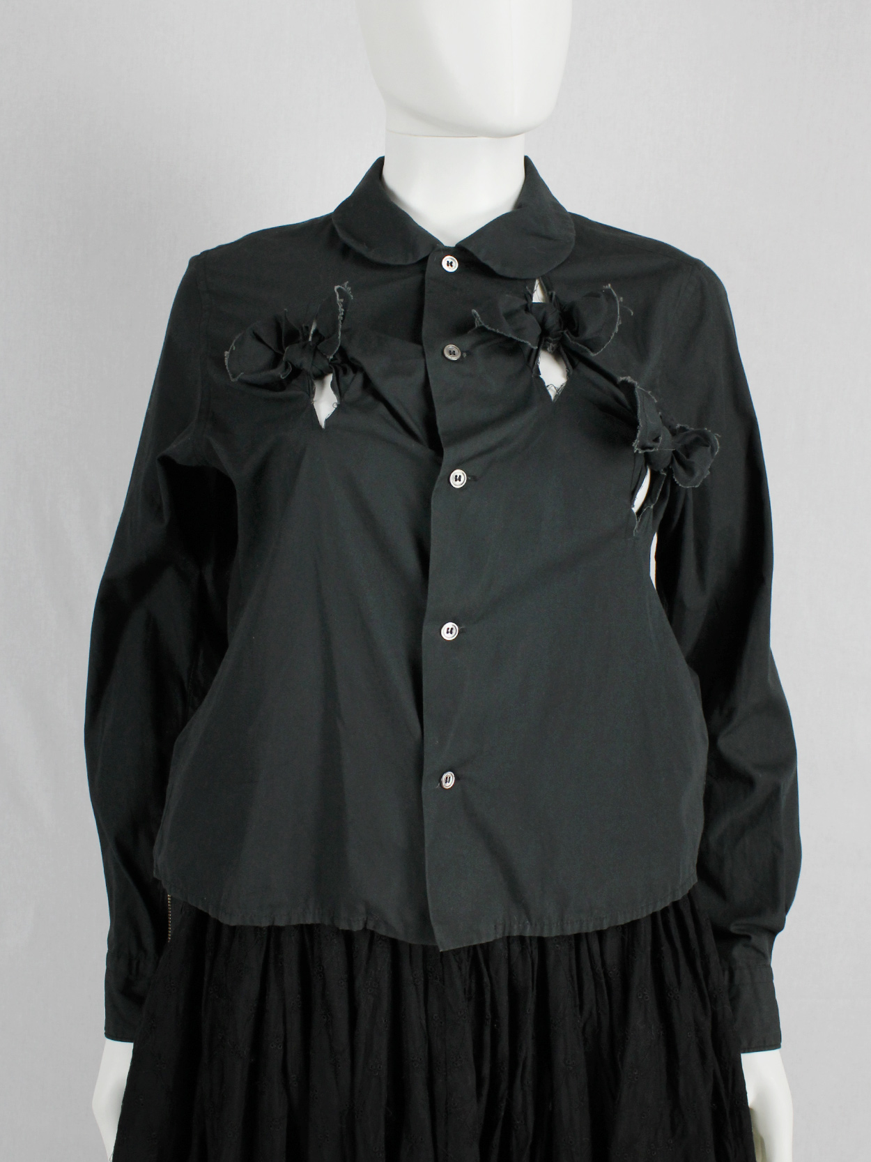 vaniitas Comme des Garcons black shirt with slits and three bows spring 2002 (1)