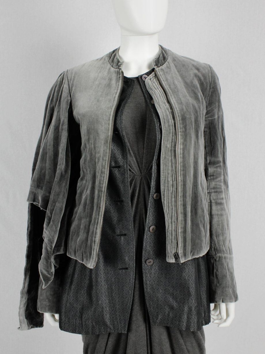 vaniitas Haider Ackermann grey velvet bomber jacket with draped sash runway fall 2007 (1)