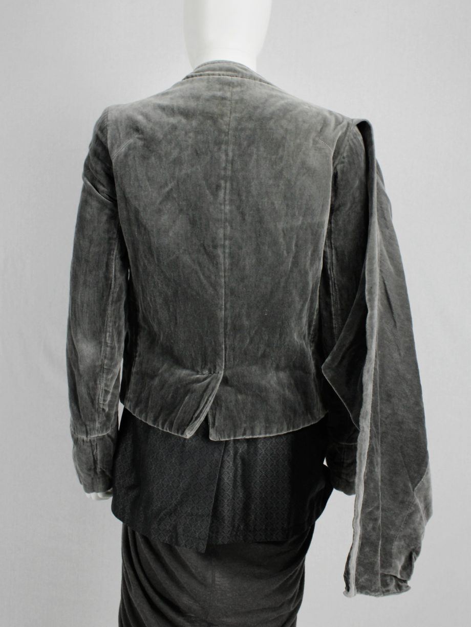 vaniitas Haider Ackermann grey velvet bomber jacket with draped sash runway fall 2007 (13)