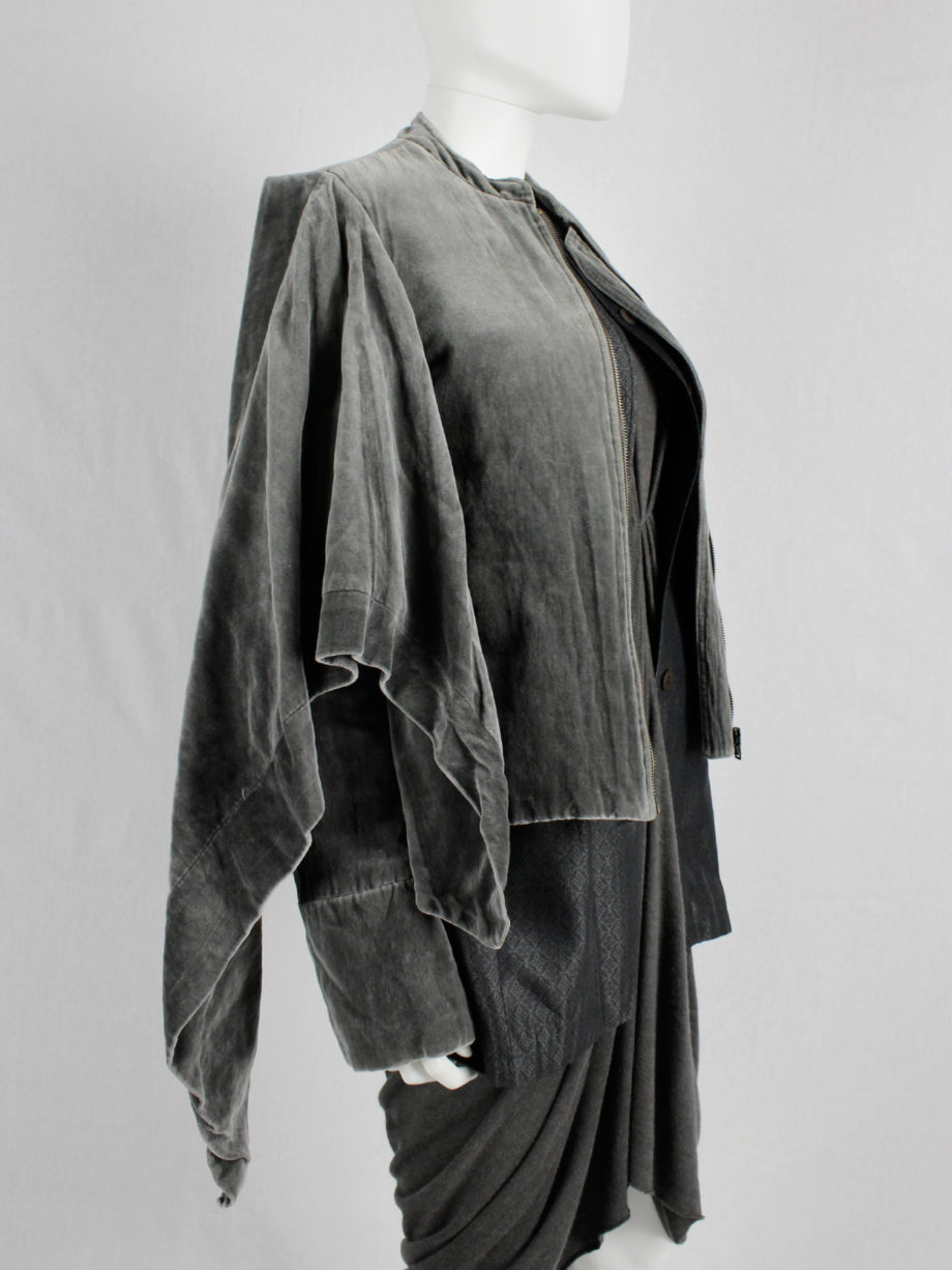 vaniitas Haider Ackermann grey velvet bomber jacket with draped sash runway fall 2007 (4)