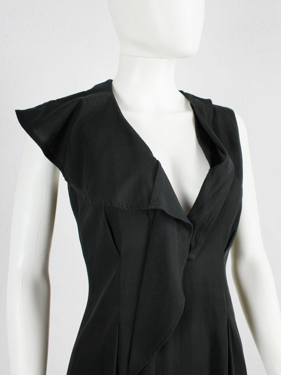 vaniitas Maison Martin Margiela black dress with semi-detached draped collar spring 2007 (4)