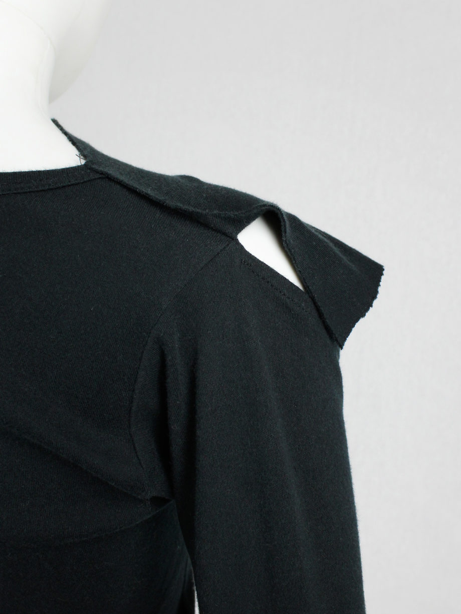 vaniitas Maison Martin Margiela black jumper with square front and cold shoulder fall 2001 (8)