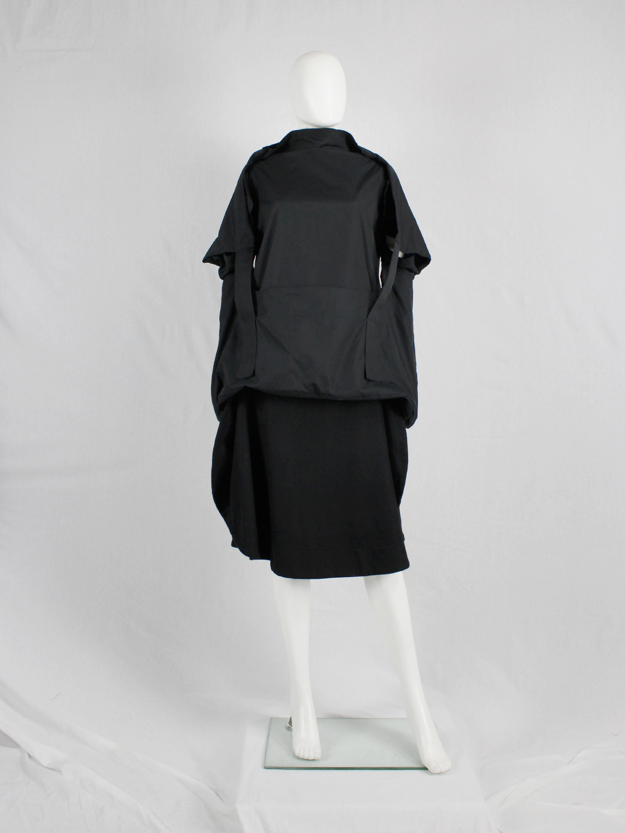 vaniitas vintage Comme des Garcons black sculptural top with strapped pouch spring 2014 (1)