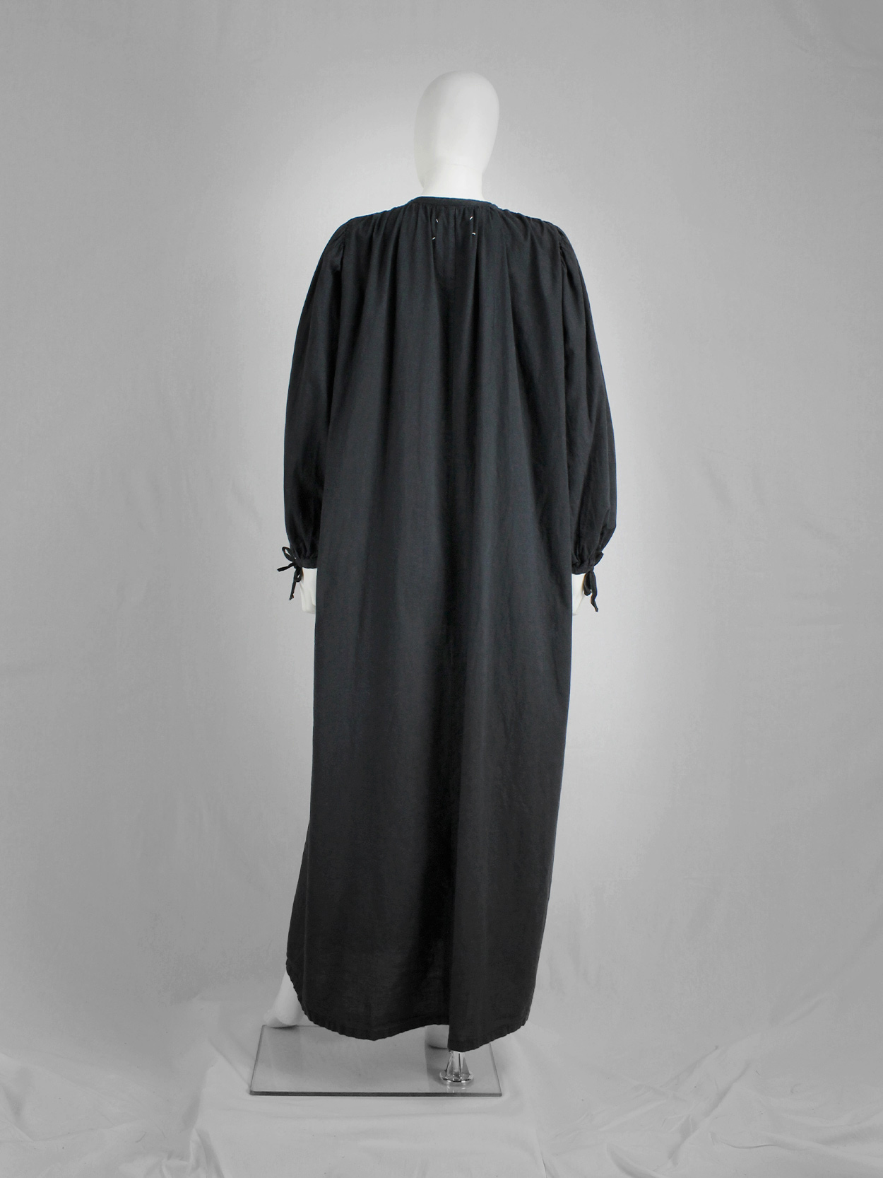 Maison Martin Margiela black maxi-length priest dress — spring 1993 - V ...