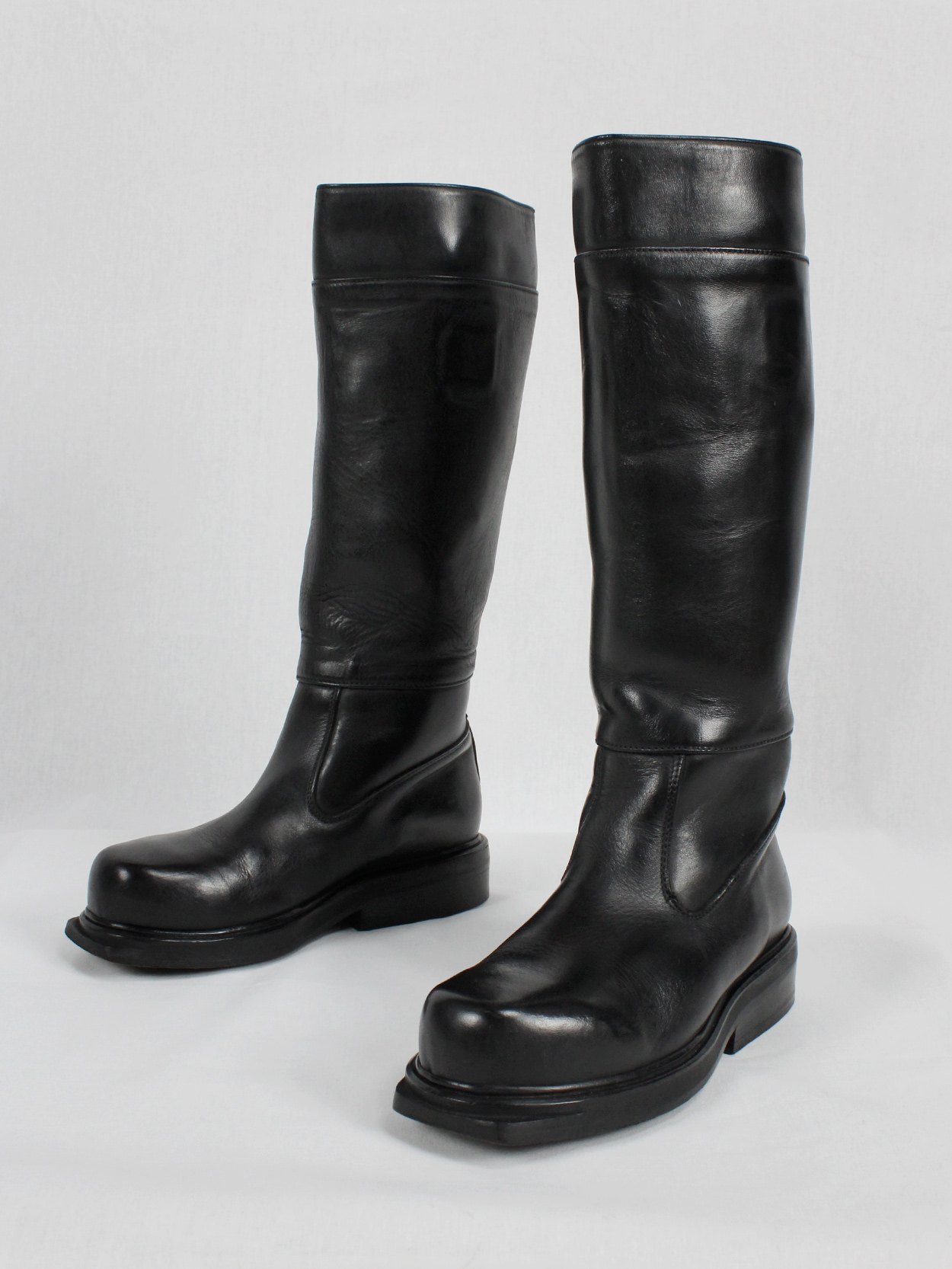 Dirk Bikkembergs black tall boots with mountaineering sole 1990s (2)