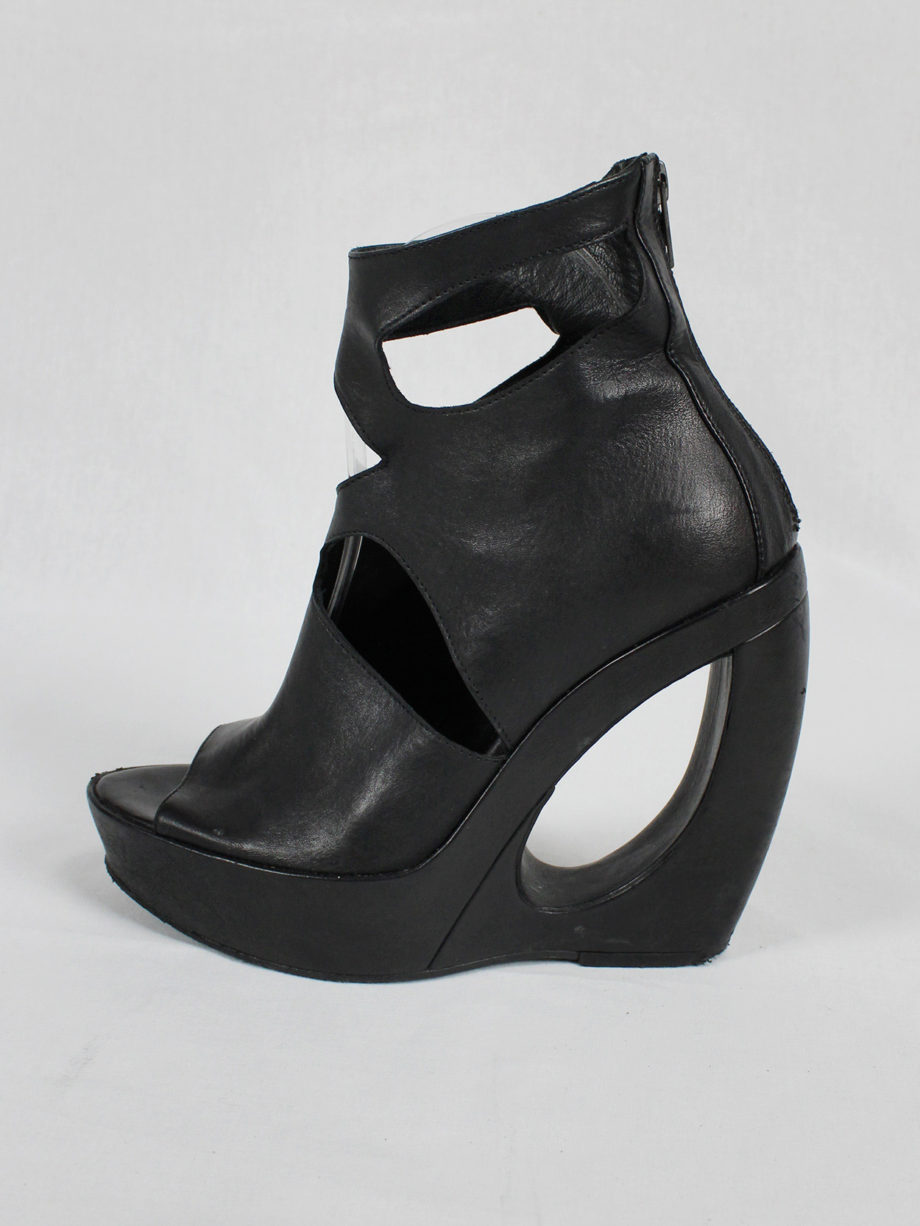 vaniitas Ann Demeulemeester black boots with cut-out curved heel fall 2013 (19)