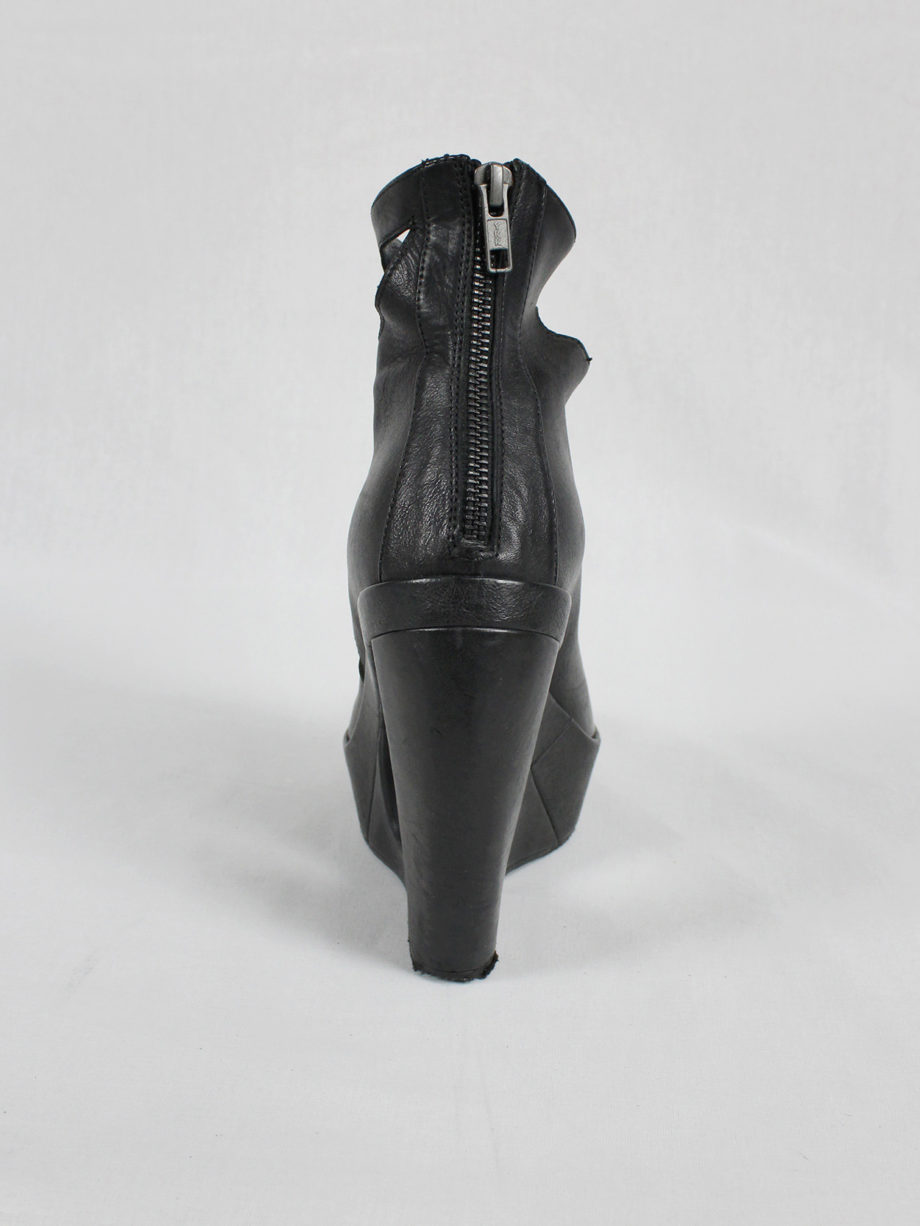 vaniitas Ann Demeulemeester black boots with cut-out curved heel fall 2013 (4)