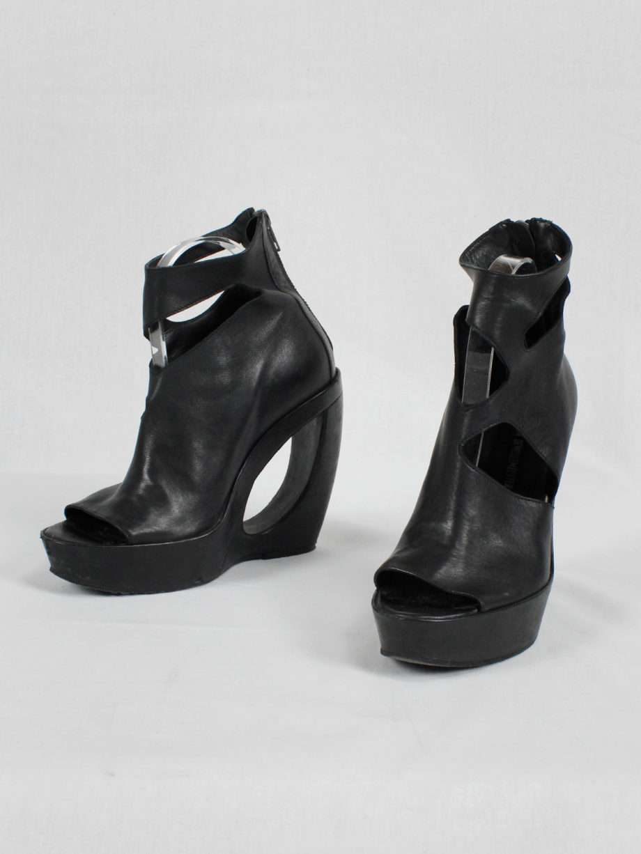 vaniitas Ann Demeulemeester black boots with cut-out curved heel fall 2013 (8)