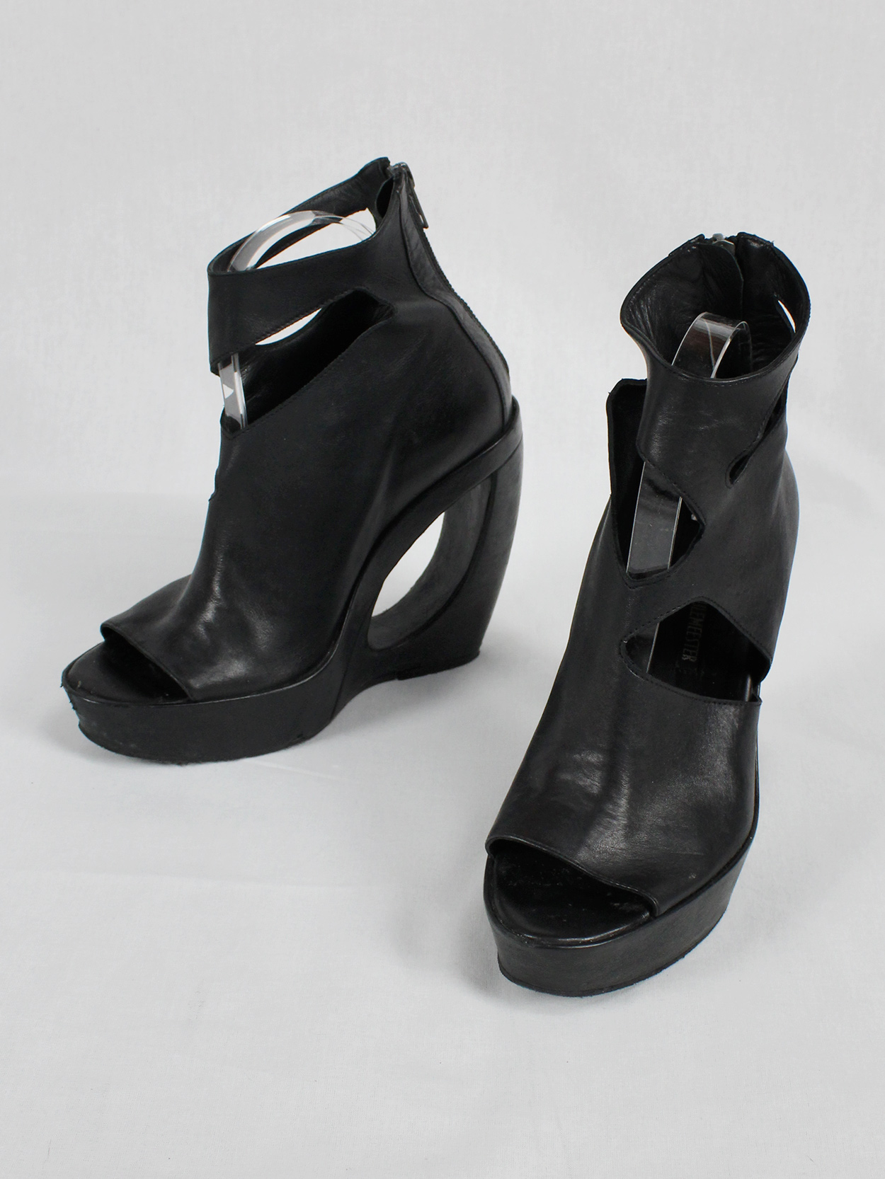vaniitas Ann Demeulemeester black boots with cut-out curved heel fall 2013 (9)