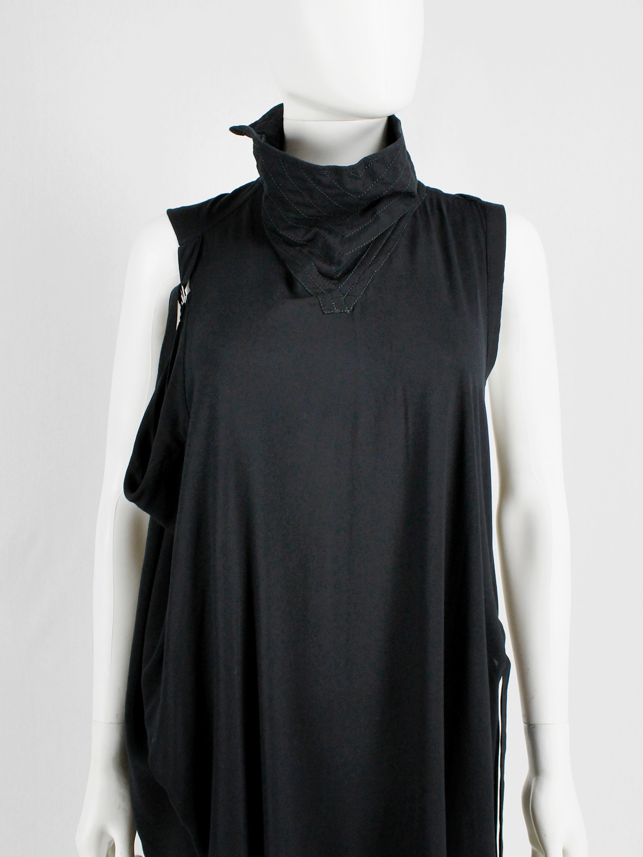 vaniitas Ann Demeulemeester black dress with straps and stitched collar spring 2010 (1)