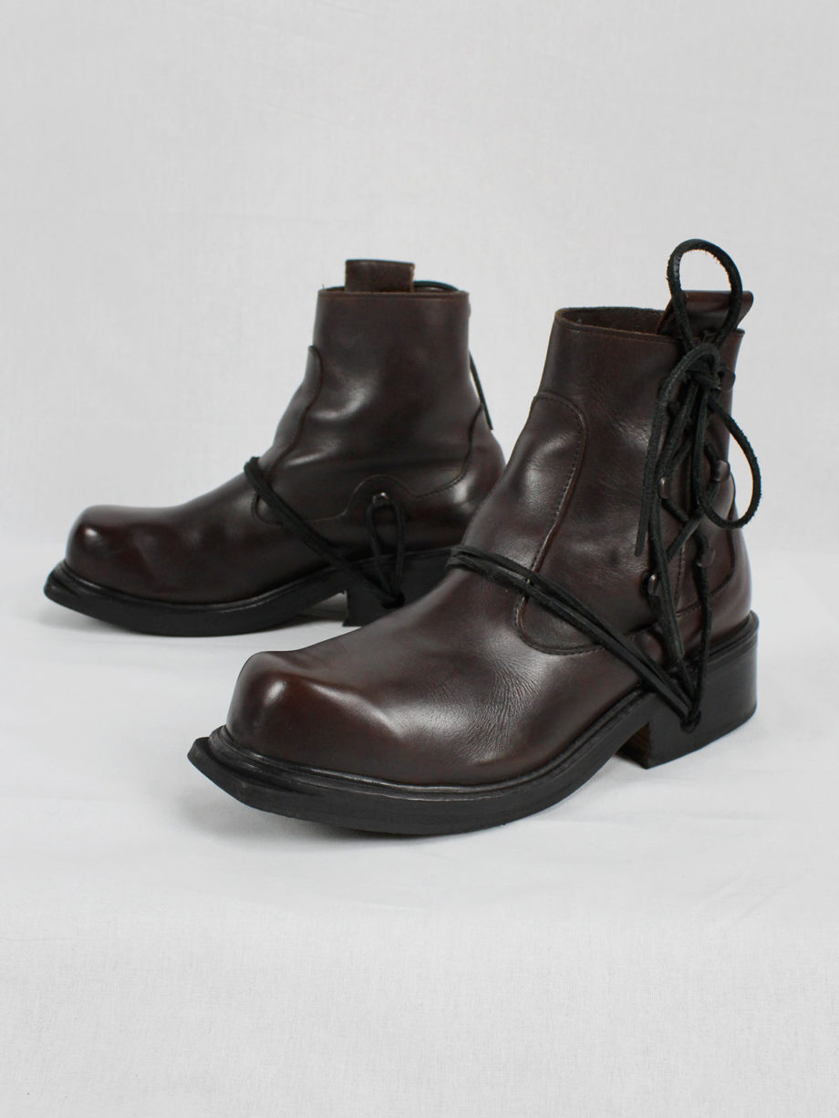 vaniitas Dirk Bikkembergs brown boots with hooks and laces through the soles 44 90s 1990s (1)