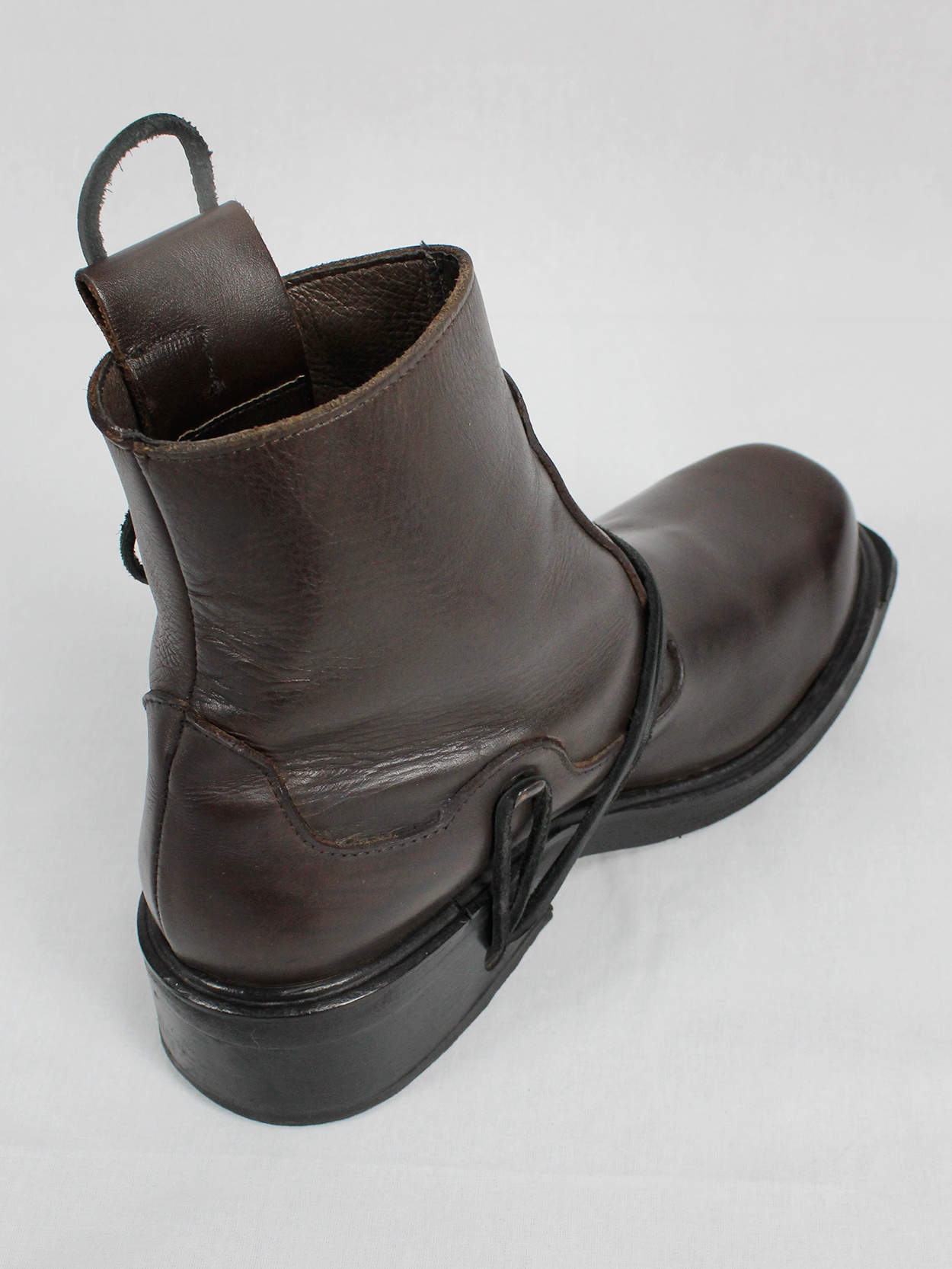 vaniitas Dirk Bikkembergs brown boots with hooks and laces through the soles 44 90s 1990s (11)