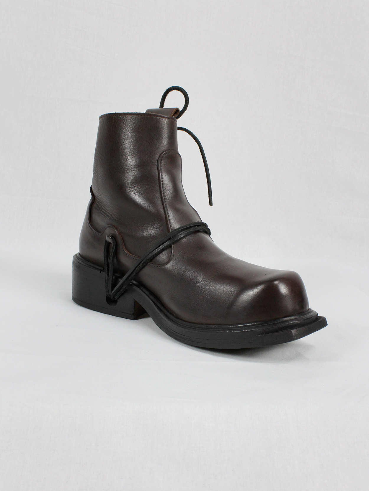 vaniitas Dirk Bikkembergs brown boots with hooks and laces through the soles 44 90s 1990s (15)