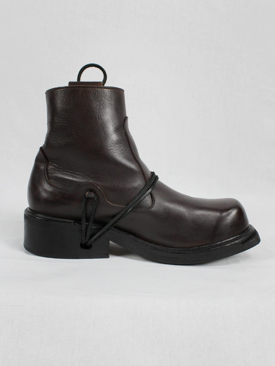 vaniitas Dirk Bikkembergs brown boots with hooks and laces through the soles 44 90s 1990s (16)