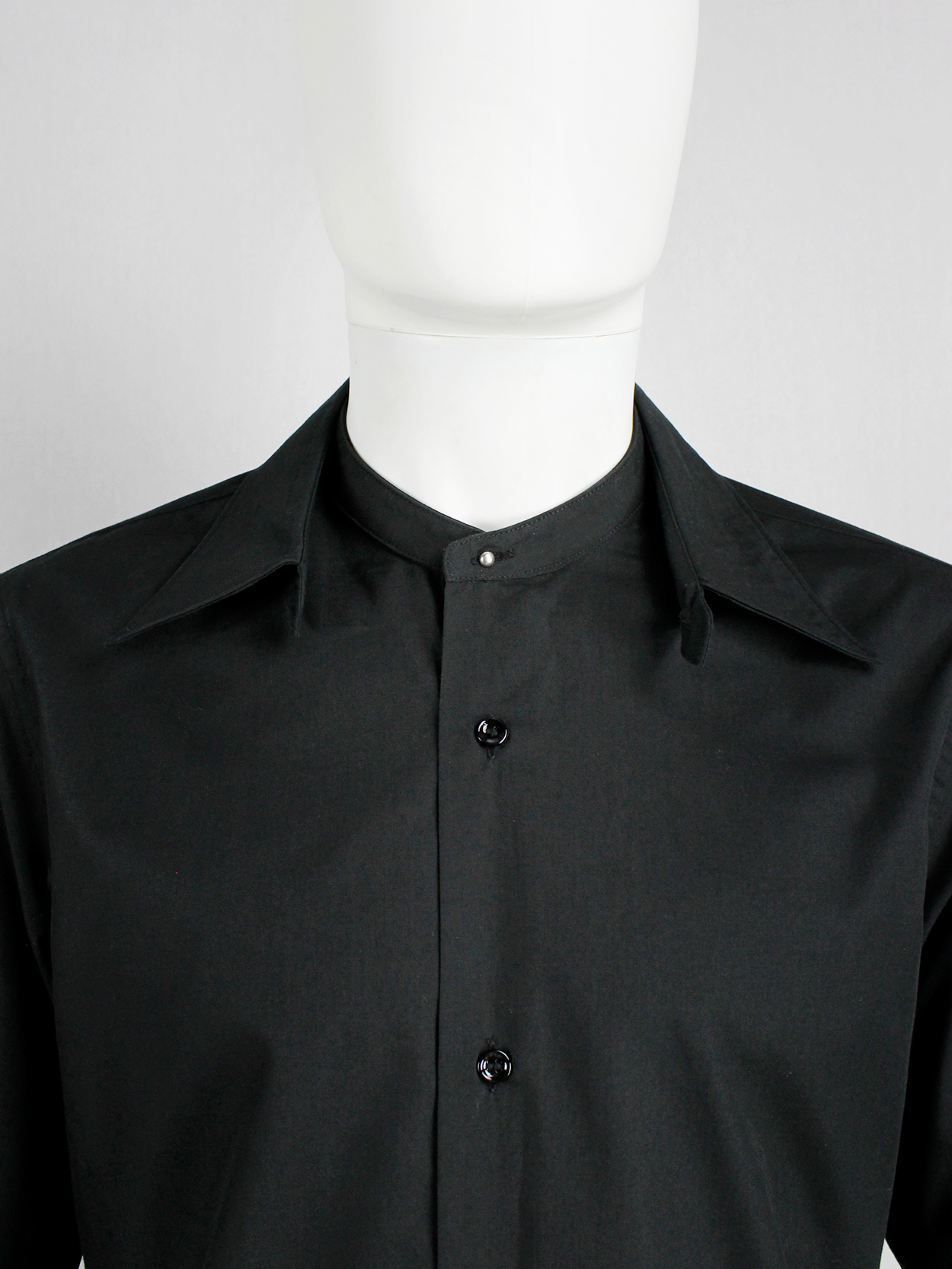 Maison Martin Margiela black shirt with detacheable collar — fall 2002 ...