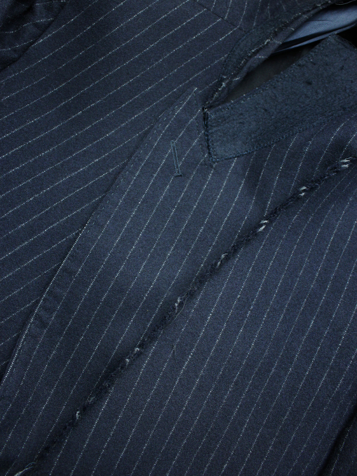 vaniitas Maison Martin Margiela pinstripe blazer with detached lapel and exclusive fabric tags fall 2004 (16)