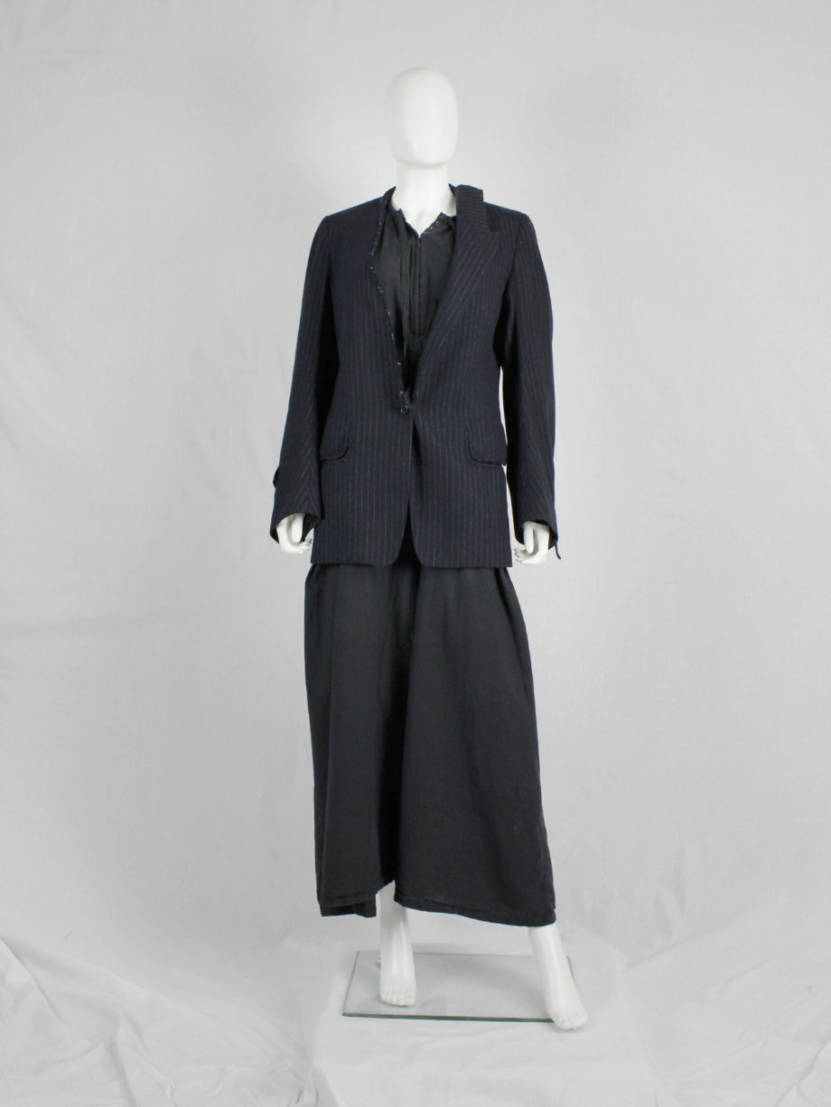 vaniitas Maison Martin Margiela pinstripe blazer with detached lapel and exclusive fabric tags fall 2004 (9)