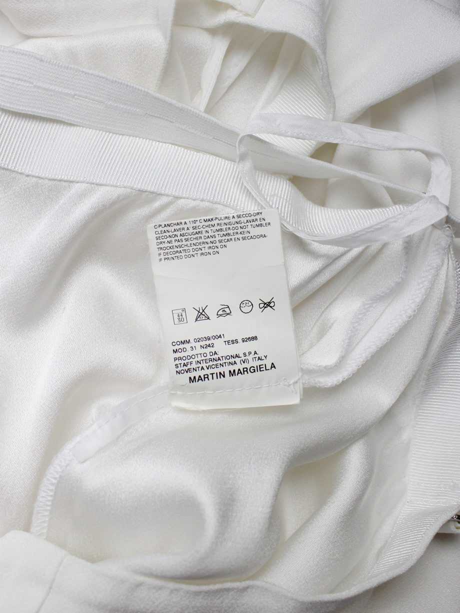 vaniitas Maison Martin Margiela white skirt worn on the front of the body spring 2004 (12)