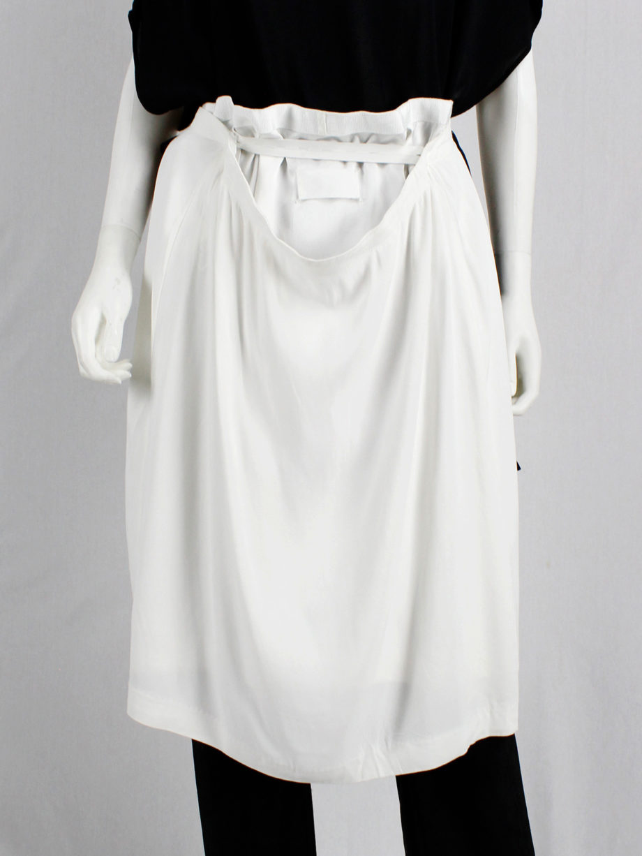 vaniitas Maison Martin Margiela white skirt worn on the front of the body spring 2004 (2)