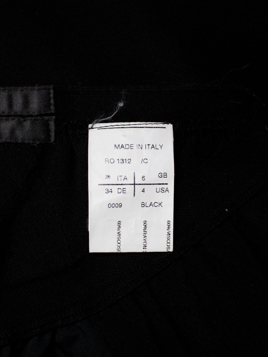 vaniitas Rick Owens RELEASE black set of geometric top and shorts runway spring 2010 (23)