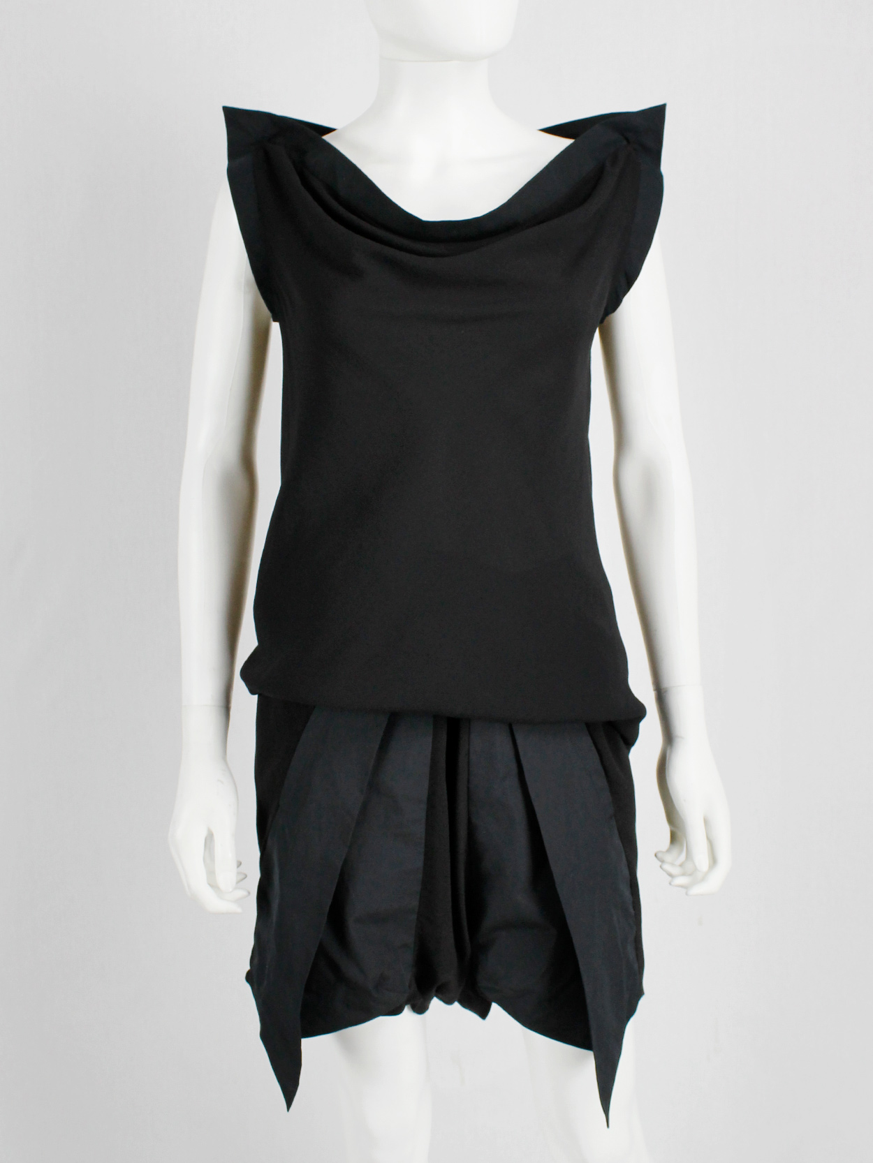 Rick Owens RELEASE black set of geometric top and shorts — spring 2010 ...