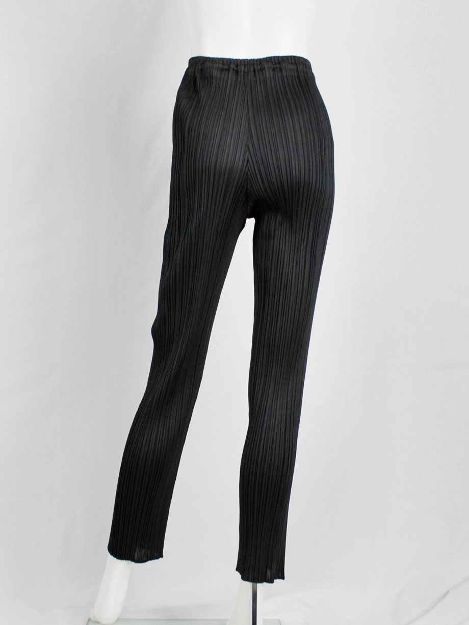 vaniitas vintage Issey Miyake Pleats Please black pleated trouser with cigarette legs (3)