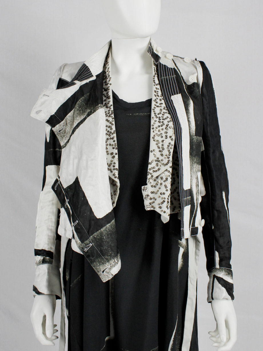 Ann Demeulemeester black and white fencing jacket with side button closure runway spring 2011 (2)