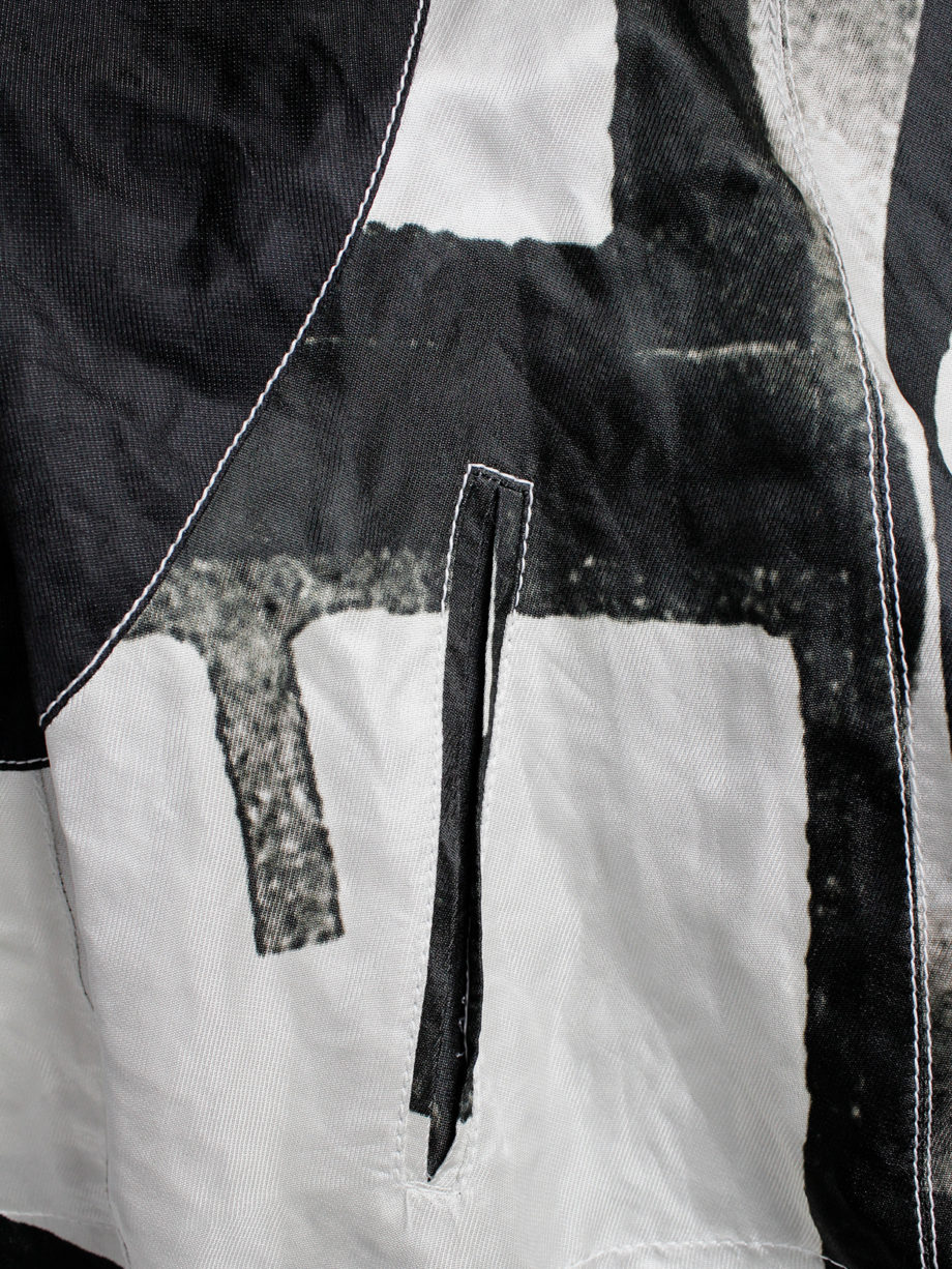 Ann Demeulemeester black and white fencing jacket with side button closure runway spring 2011 (21)