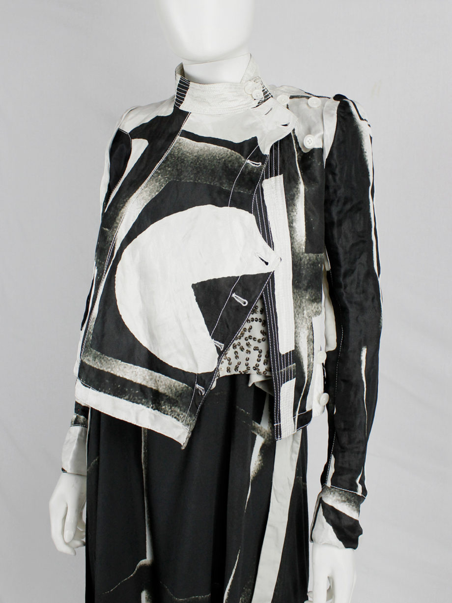 Ann Demeulemeester black and white fencing jacket with side button closure runway spring 2011 (5)