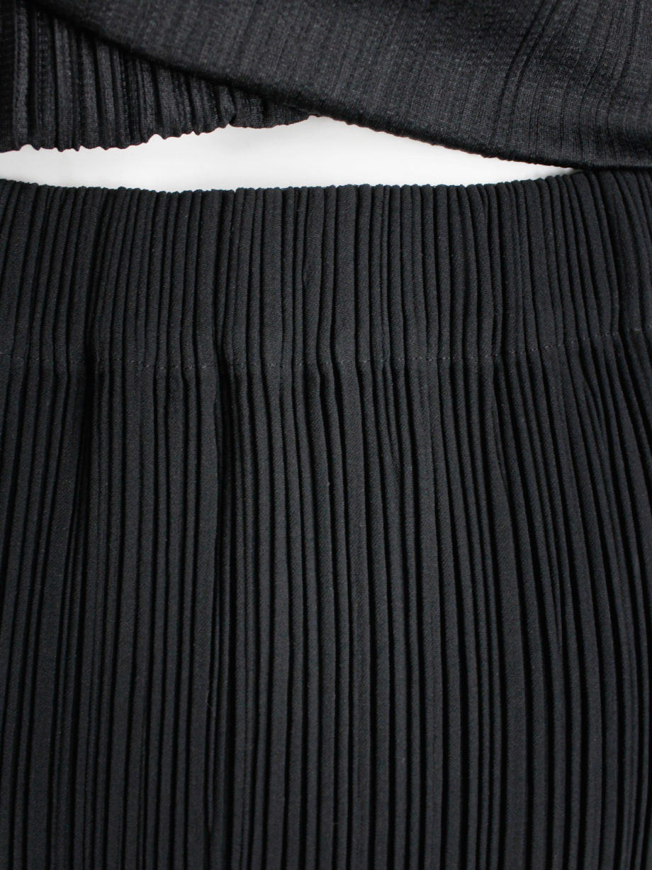 Issey Miyake black maxi skirt with fine pressed pleats (3)