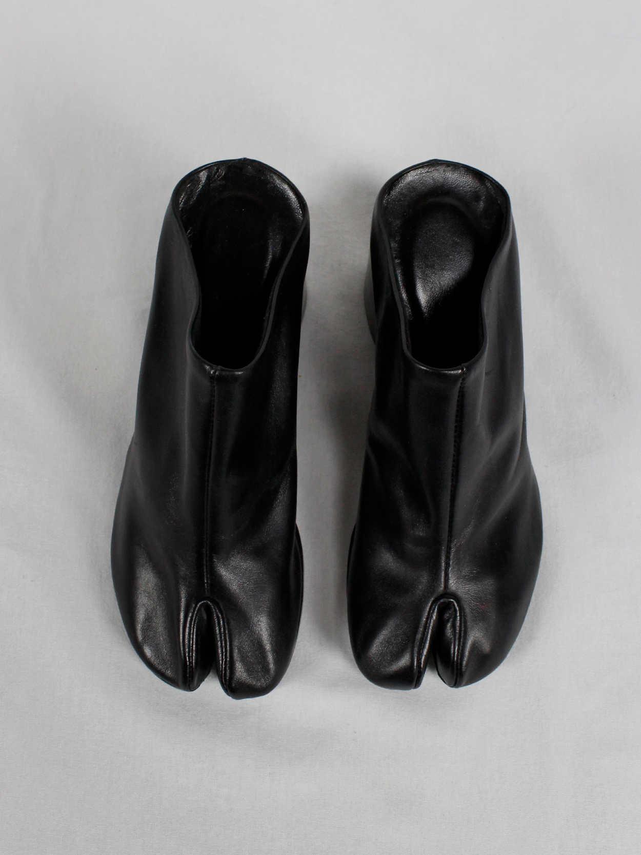 Maison Martin Margiela black tabi slippers with wedge heel (37 ...