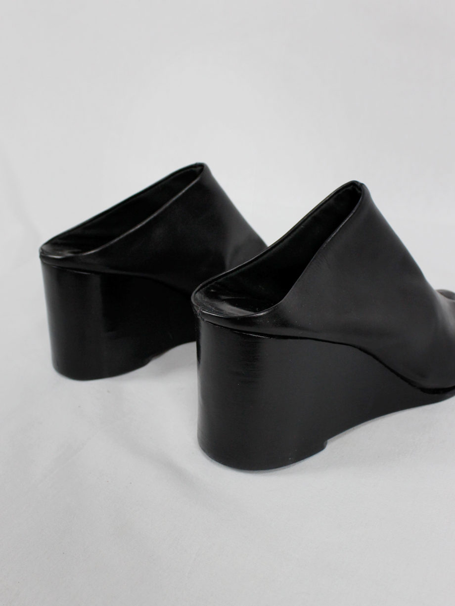 Maison Martin Margiela black tabi slippers with wedge heel spring 2002 (7)