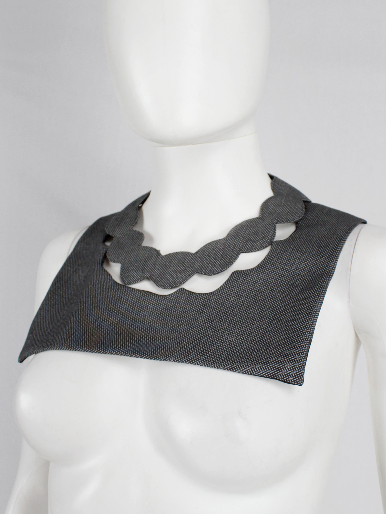 Maison Martin Margiela grey fabric square with cut out pearl necklace — fall 2005 (7)