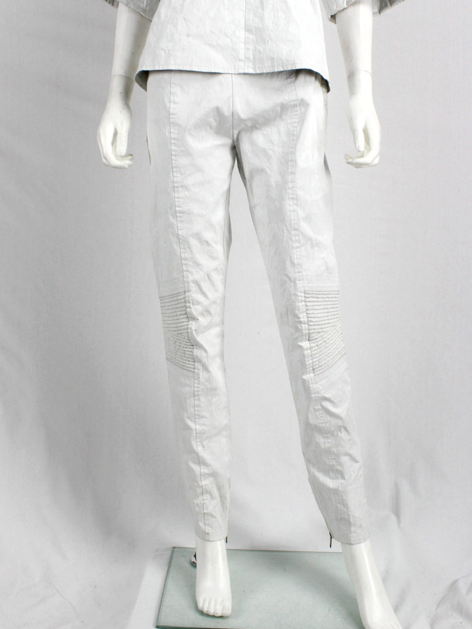 A.F. Vandevorst white motorcycle trousers made of ‘wrinkled paper’ — spring 2016 (11)