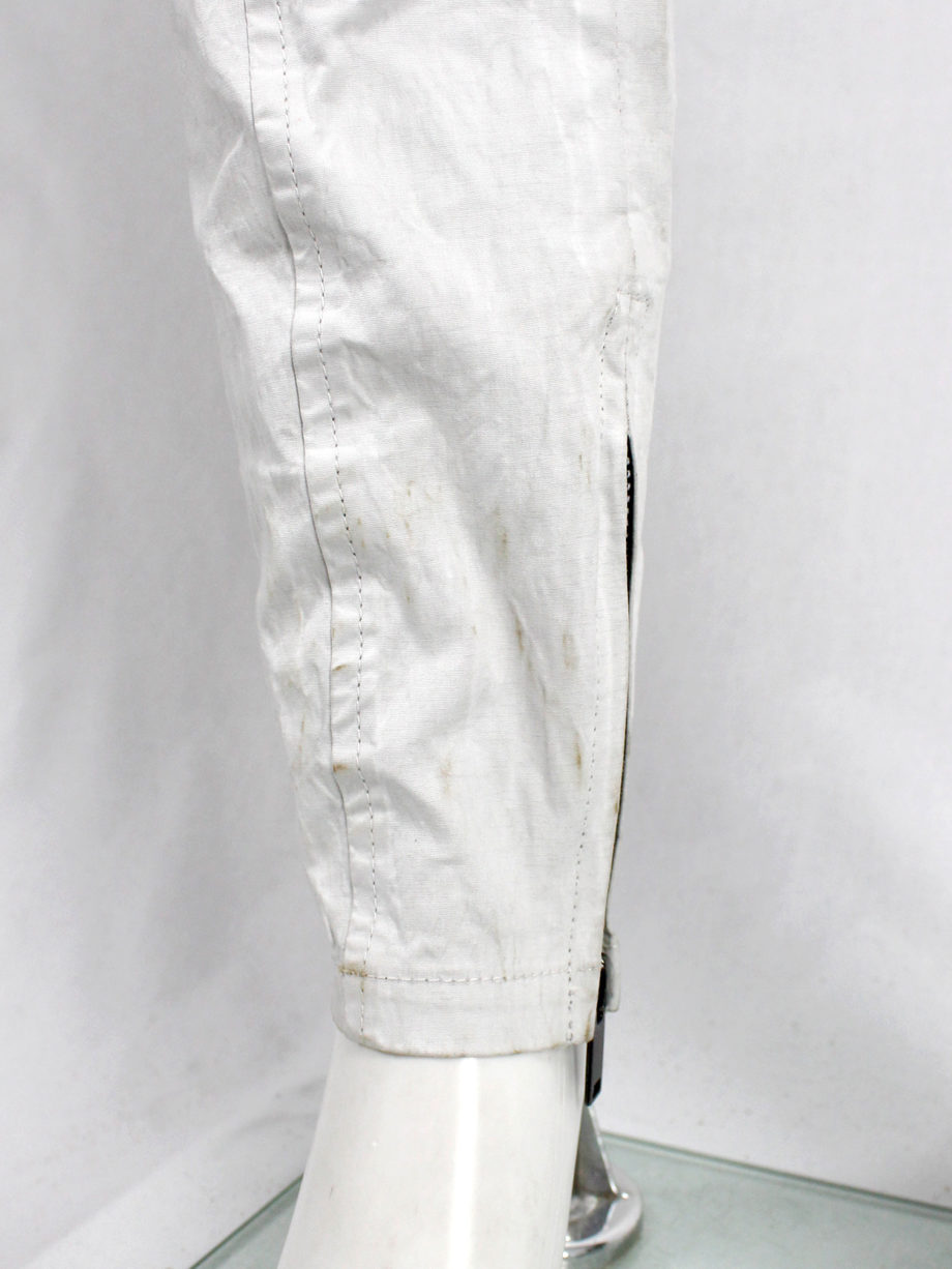 A.F. Vandevorst white motorcycle trousers made of ‘wrinkled paper’ — spring 2016 (12)