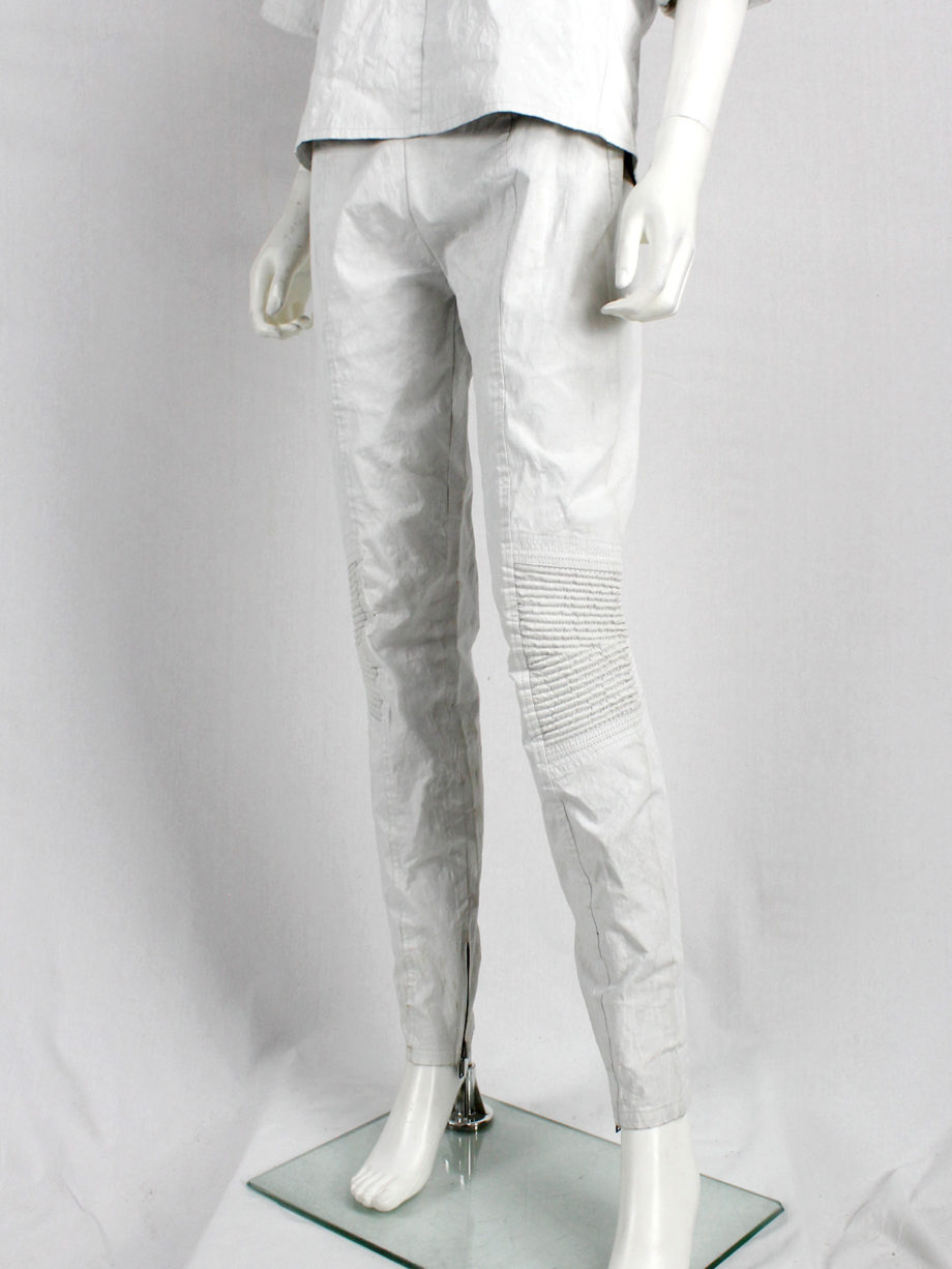 A.F. Vandevorst white motorcycle trousers made of ‘wrinkled paper’ — spring 2016 (15)