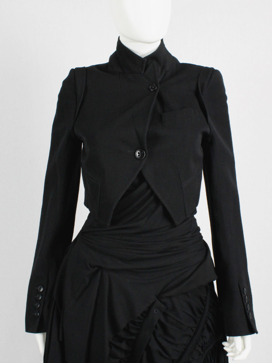 Ann Demeulemeester black cropped blazer with cutaway front runway fall 2006 (8)