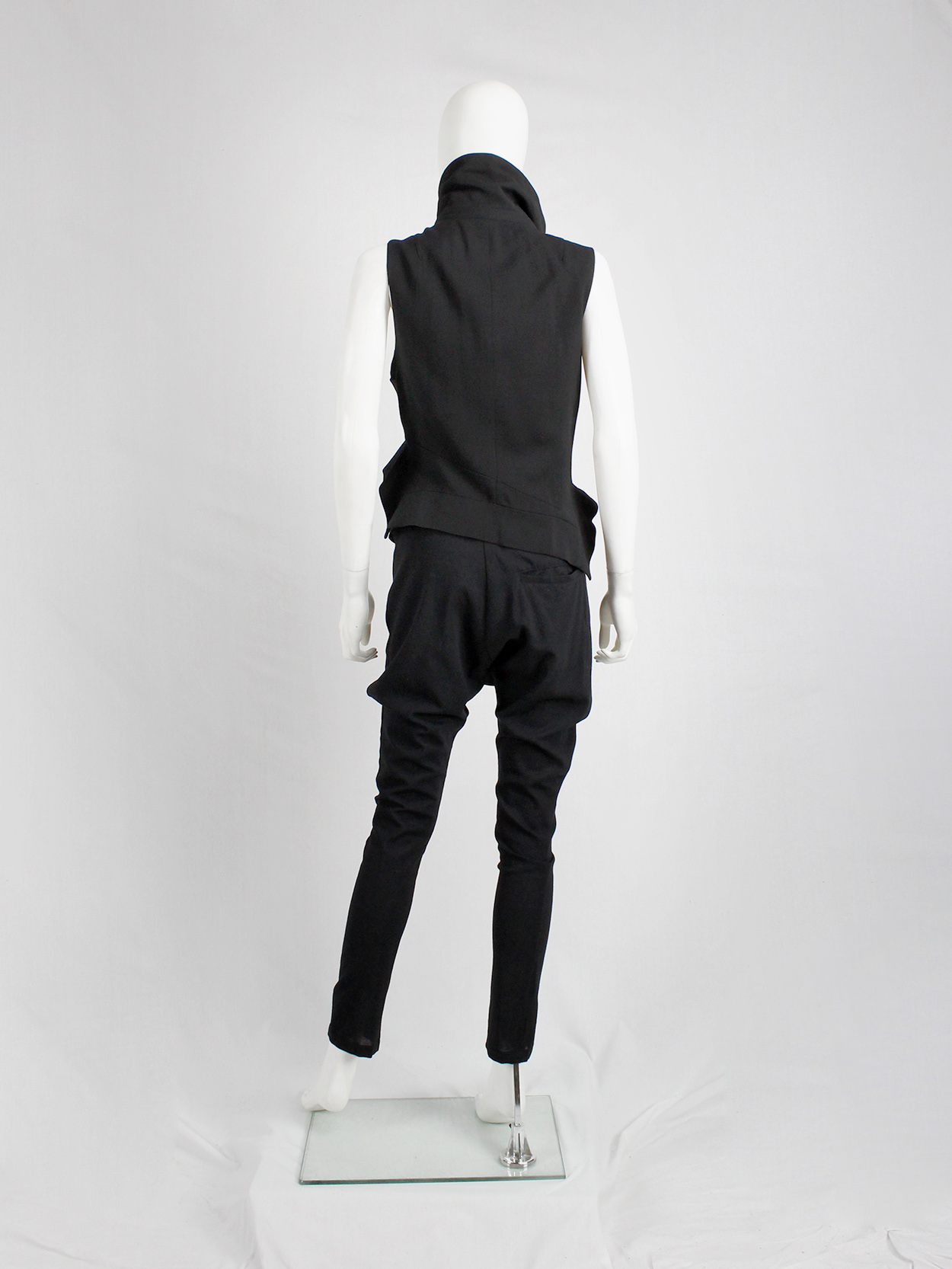 Ann Demeulemeester black draped vest with standing collar and zipper panels fall 2012 (18)