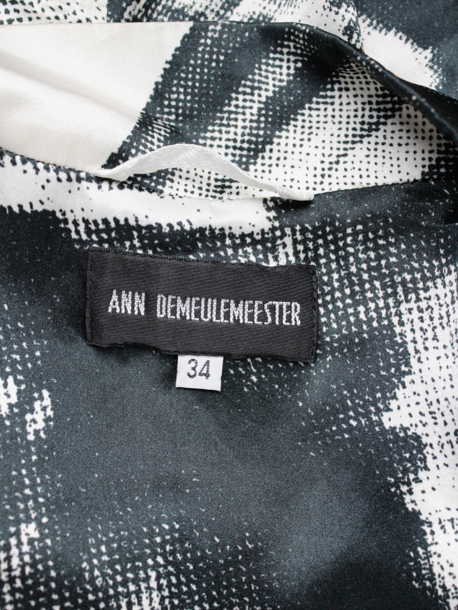 Ann Demeulemeester white asymmetric bird print jacket with inner belt strap spring 2010 (10)