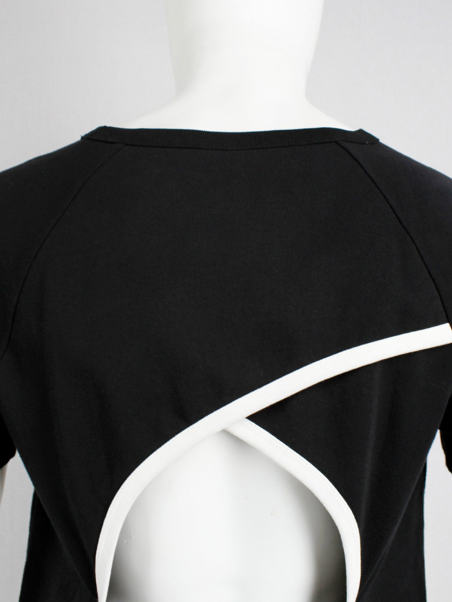 Dries Van Noten black t-shirt with white trim and open belted back (7)