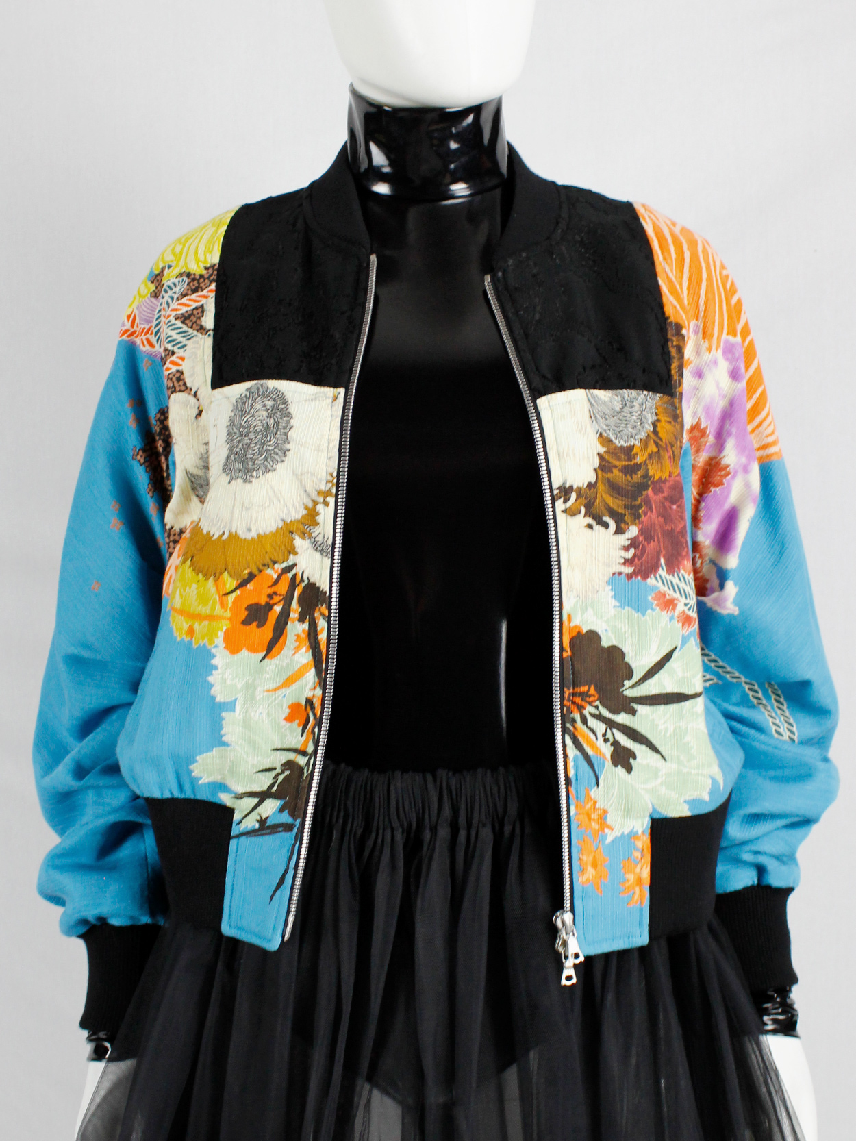 Dries Van Noten blue bomber jacket with floral woodblock print and black embroidery spring 2017 (8)